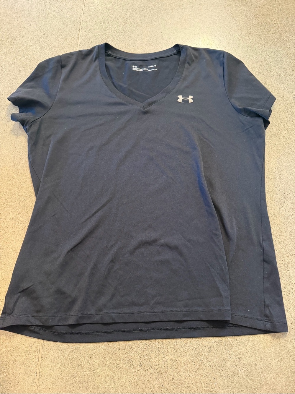 Under Armour Women’s Black V-Neck Short Sleeve Performance Tee